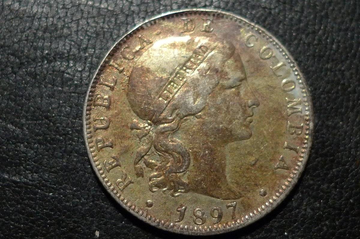 Post-Your-Coins-With-Hats