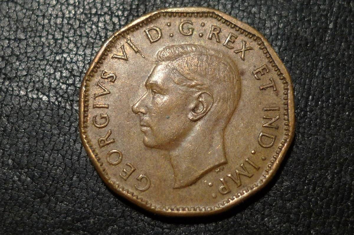 Post-A-Coin-Or-Medal-With-A-Die-Crack!