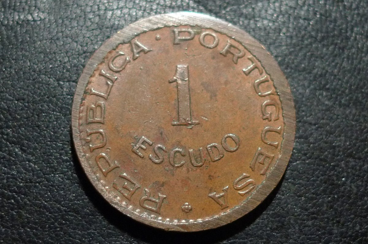 Post-Your-Coins-With-A-Castle