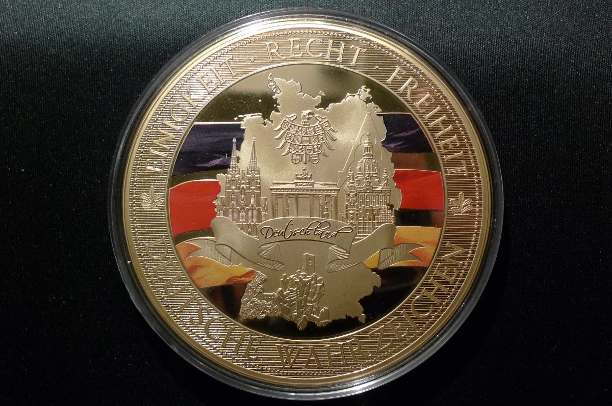 Post-Your-Coins-With-A-Castle
