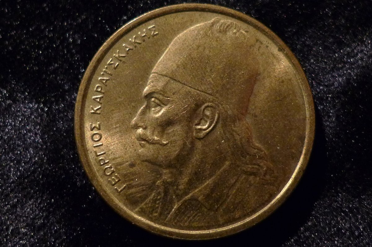 Post-A-Coin-Or-Medal-Devoted-To-A-Military-Subject