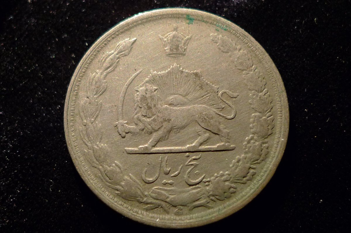 Around-The-World-With-Coins---A-Coin-Geography-Game
