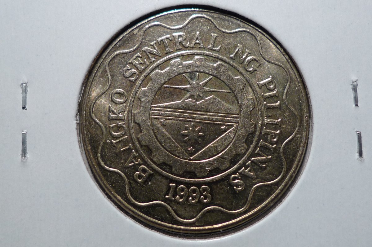 Around-The-World-With-Coins---A-Coin-Geography-Game