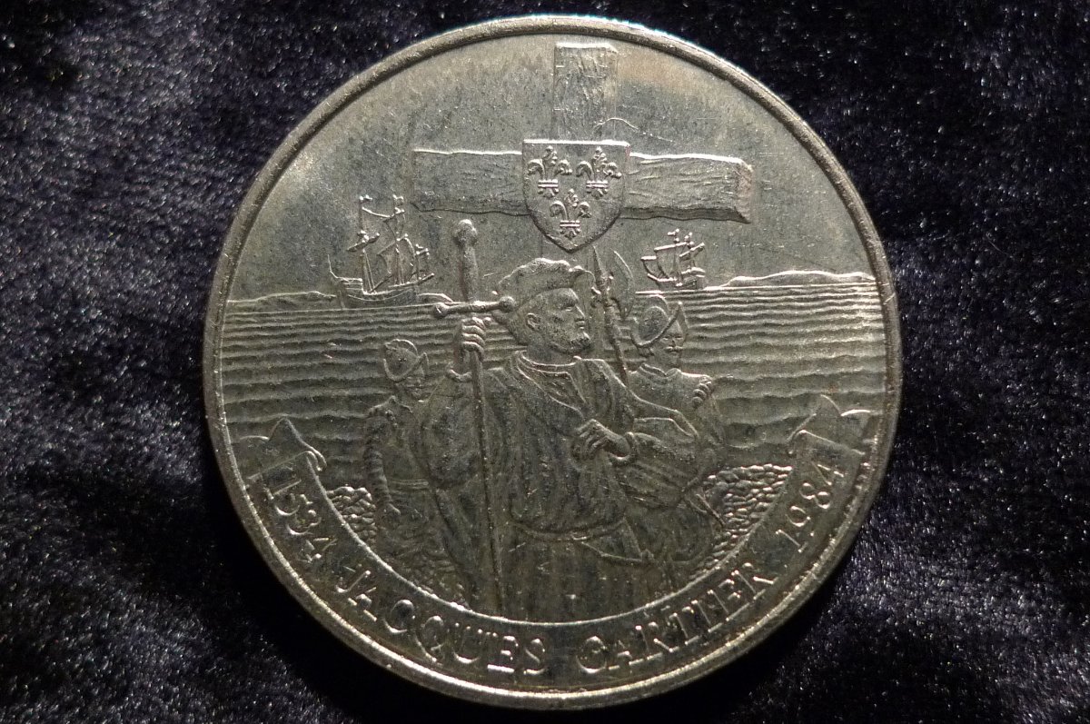 Post-Your-CoinS-Depicting-An-Explorer