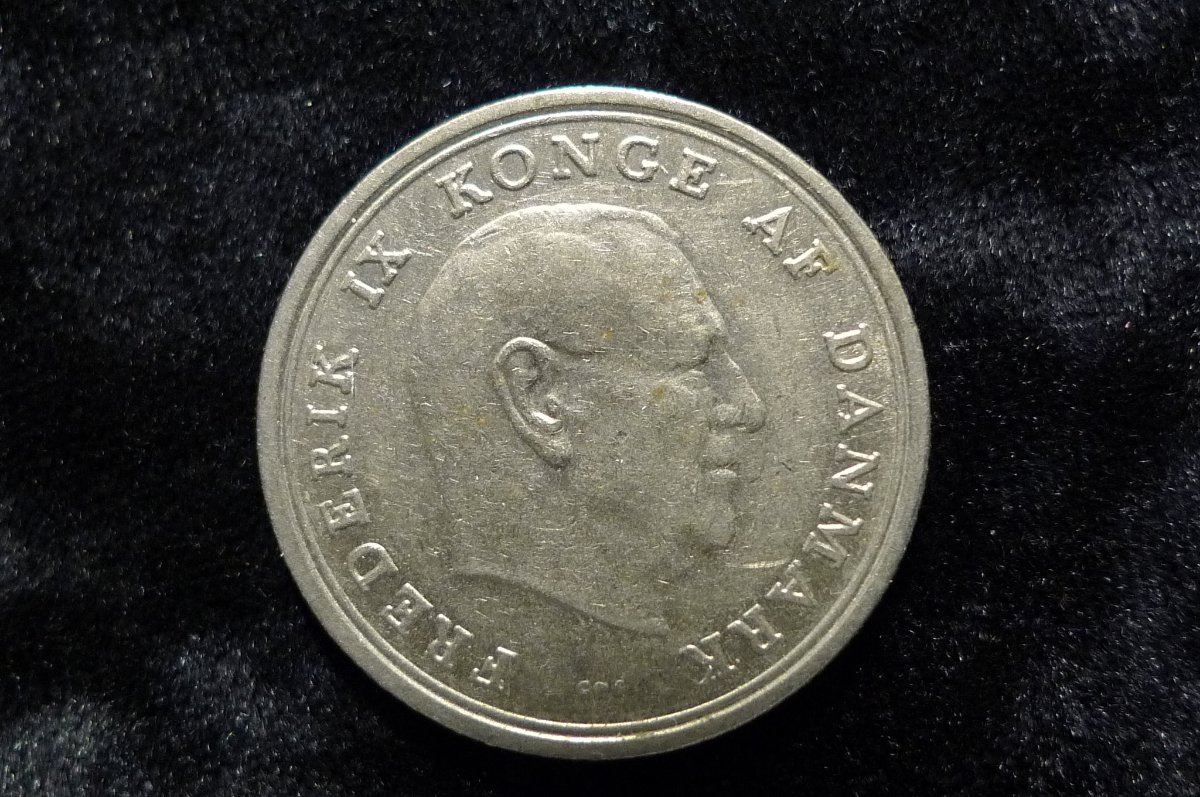 Post-Your-Lion-Coins!