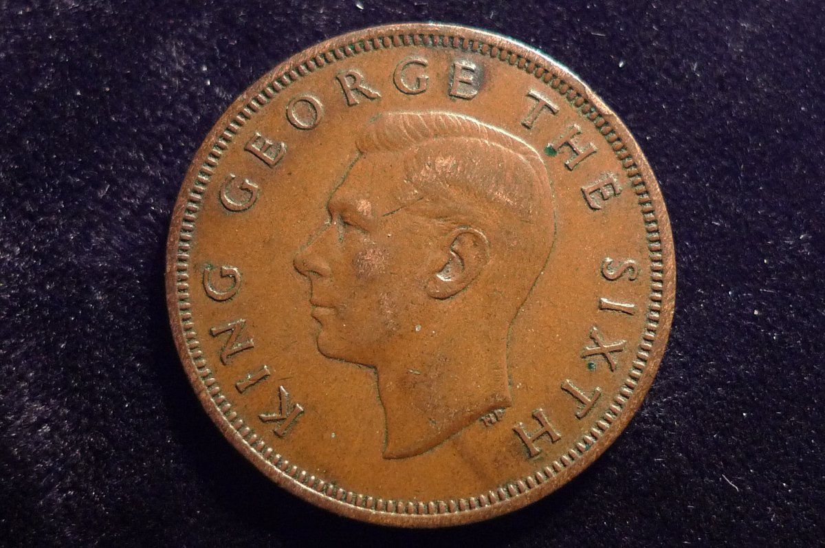 Show-Us-Yer-Gorgeous-Georges