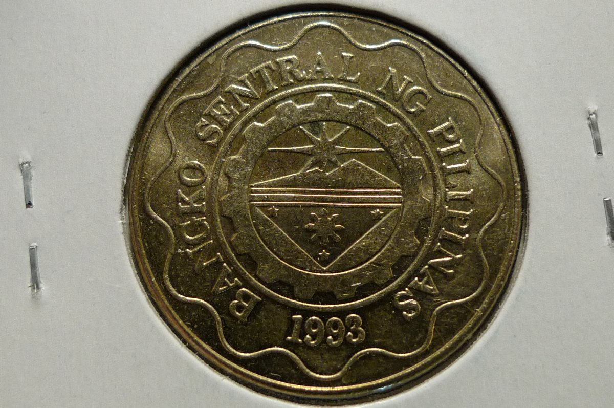 Around-The-World-With-Coins---A-Coin-Geography-Game