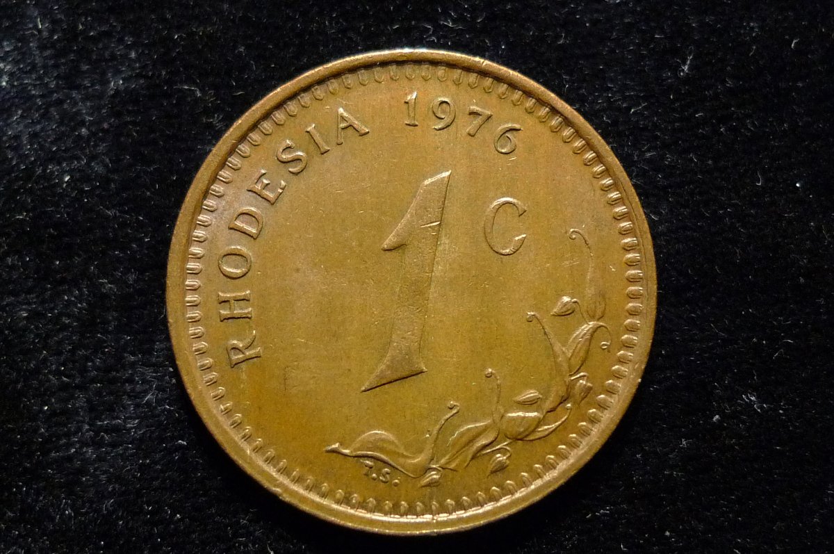 Post-Your-Coins-With-Coats-Of-Arms,-Shields,-Crests,-Crowns,--Etc.