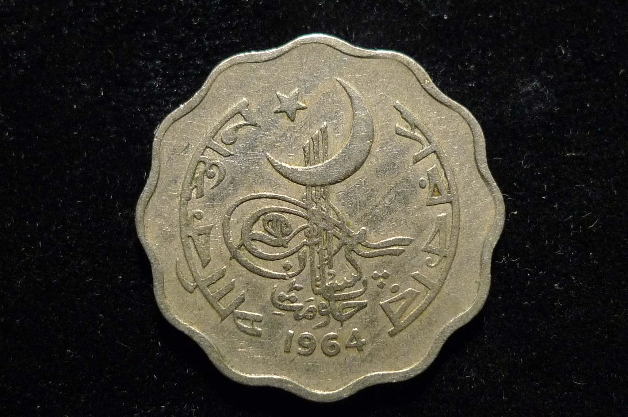 Show-Your-Coins-With-Different-Edges