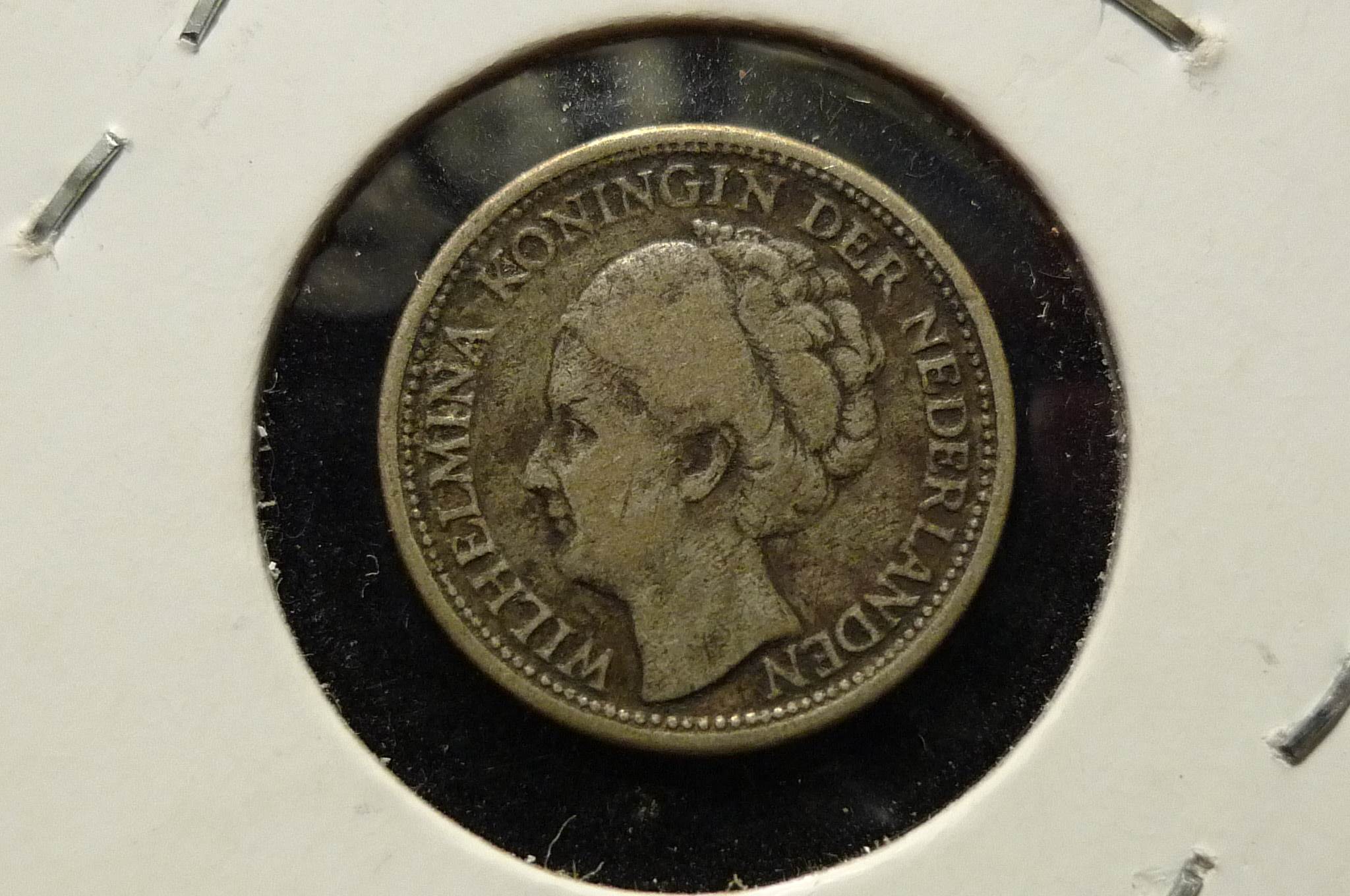 Around-The-World-With-Coins---A-Coin-Geography-Game