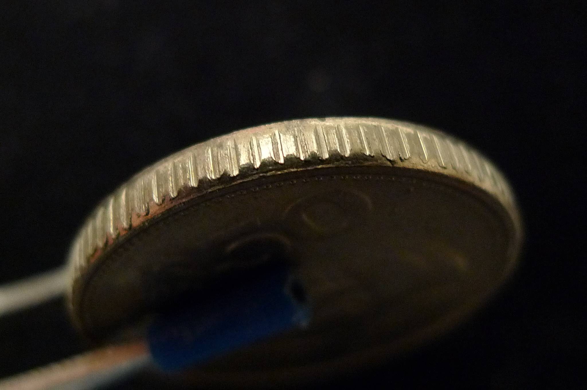 Show-Your-Coins-With-Different-Edges