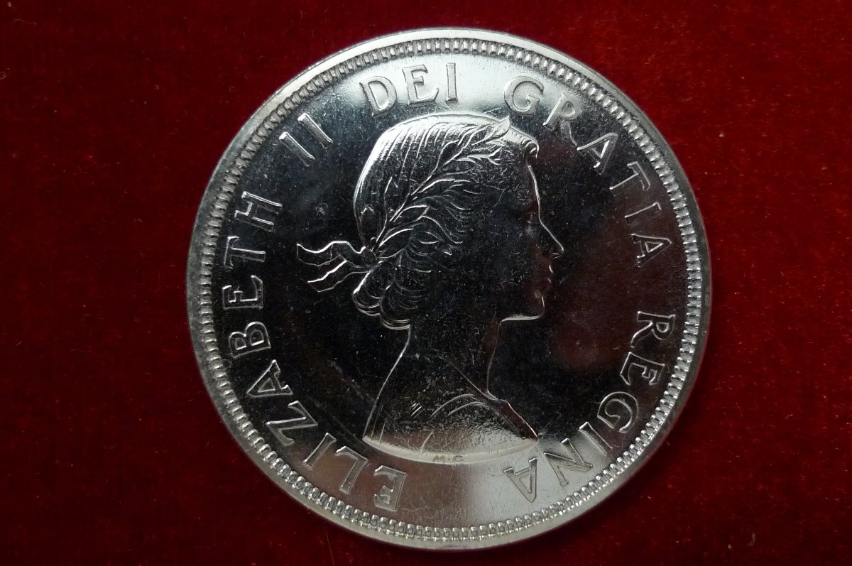 Queen-Elizabeth-II-Memorial-Thread