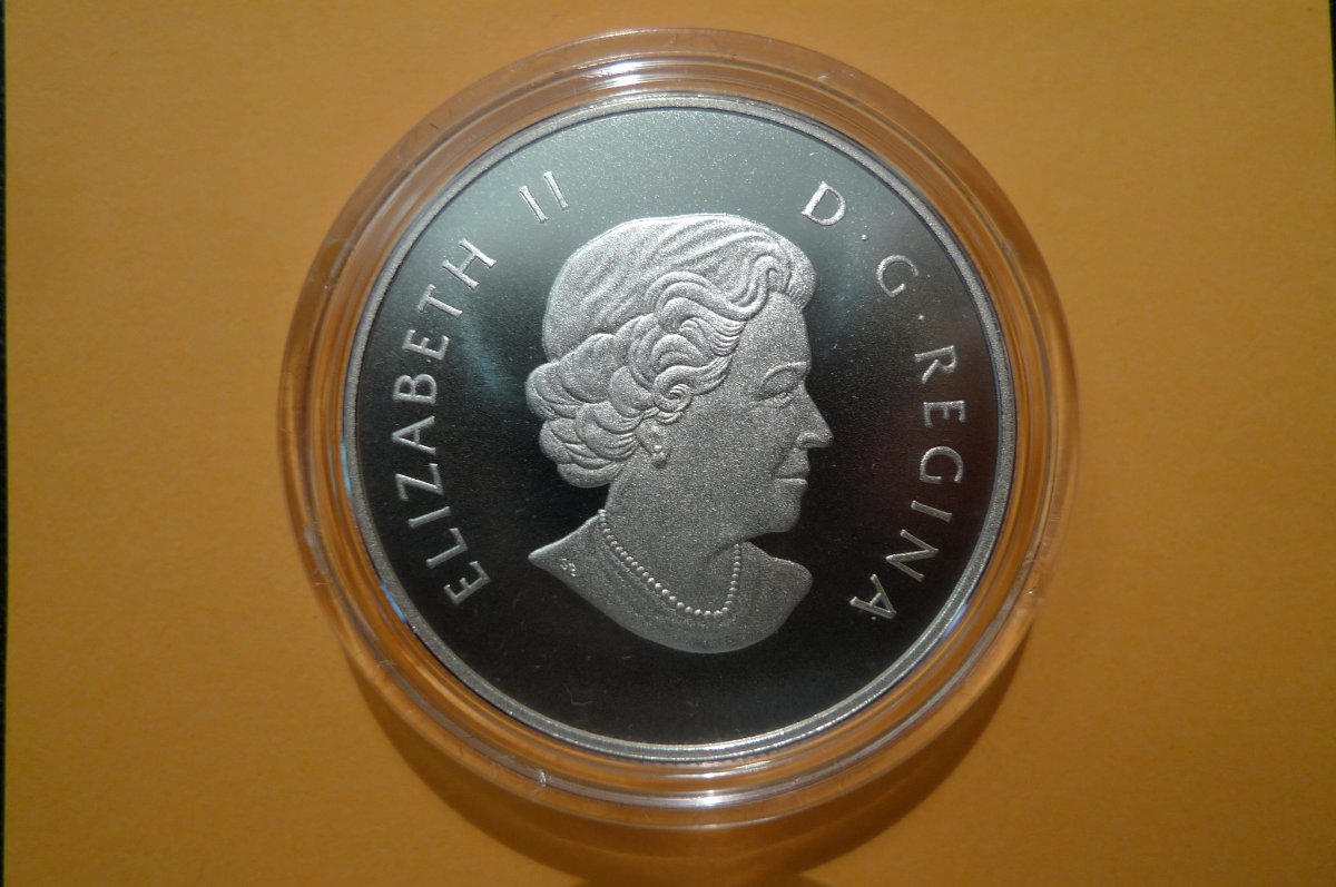 Queen-Elizabeth-II-Memorial-Thread