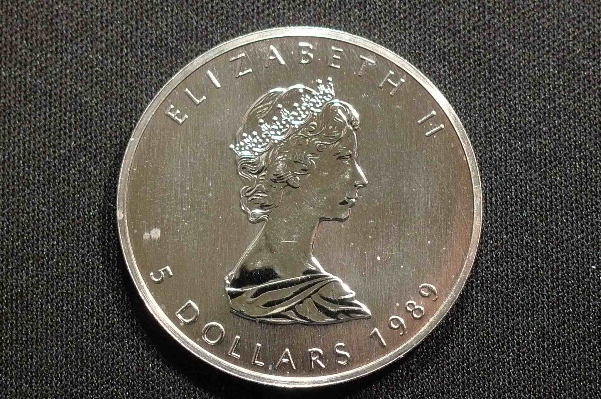 Queen-Elizabeth-II-Memorial-Thread