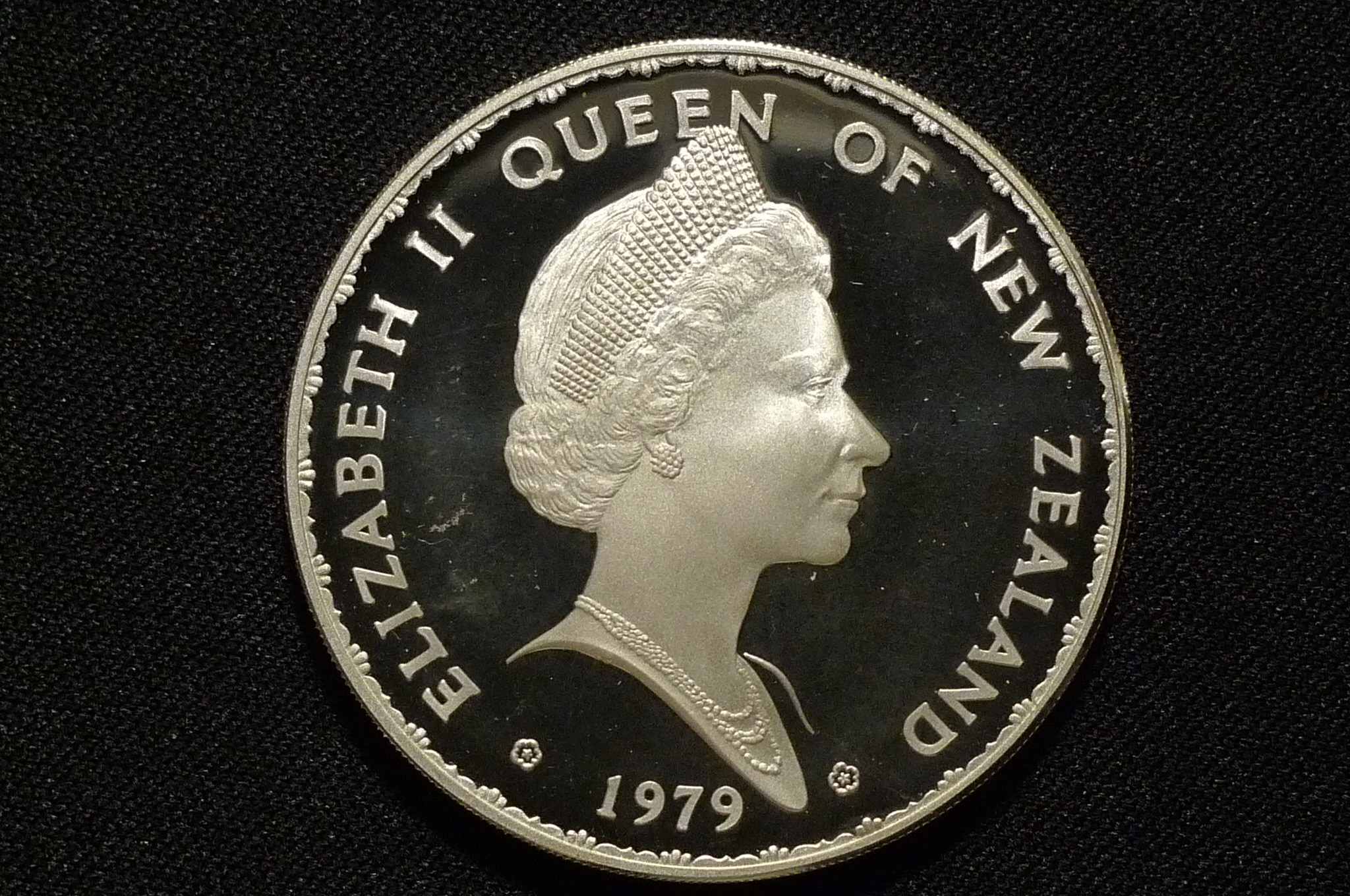 Queen-Elizabeth-II-Memorial-Thread
