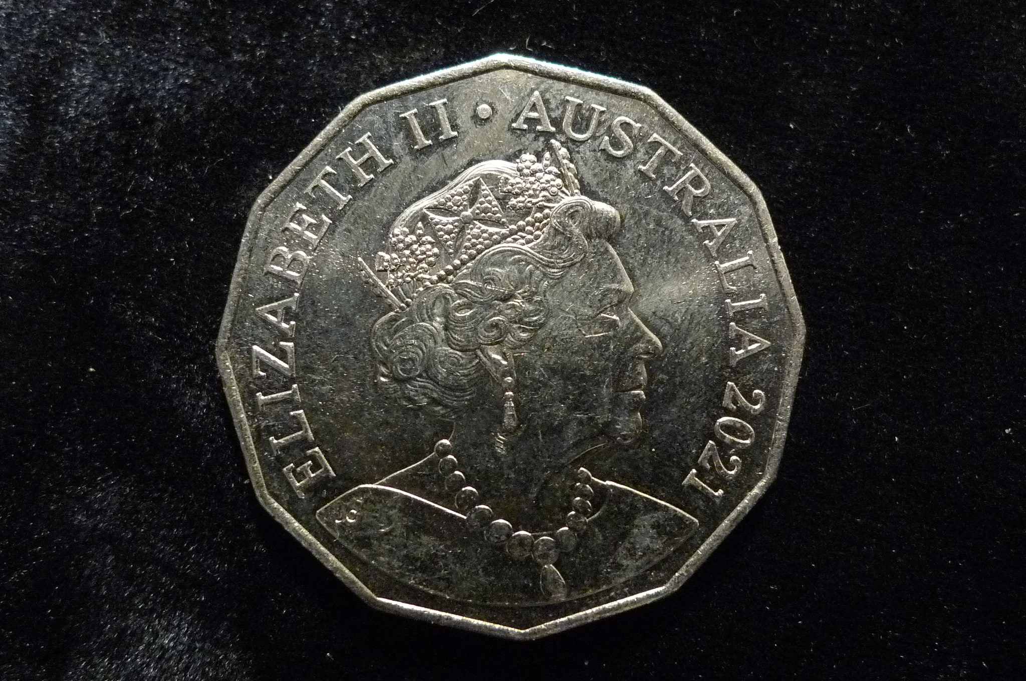 Queen-Elizabeth-II-Memorial-Thread