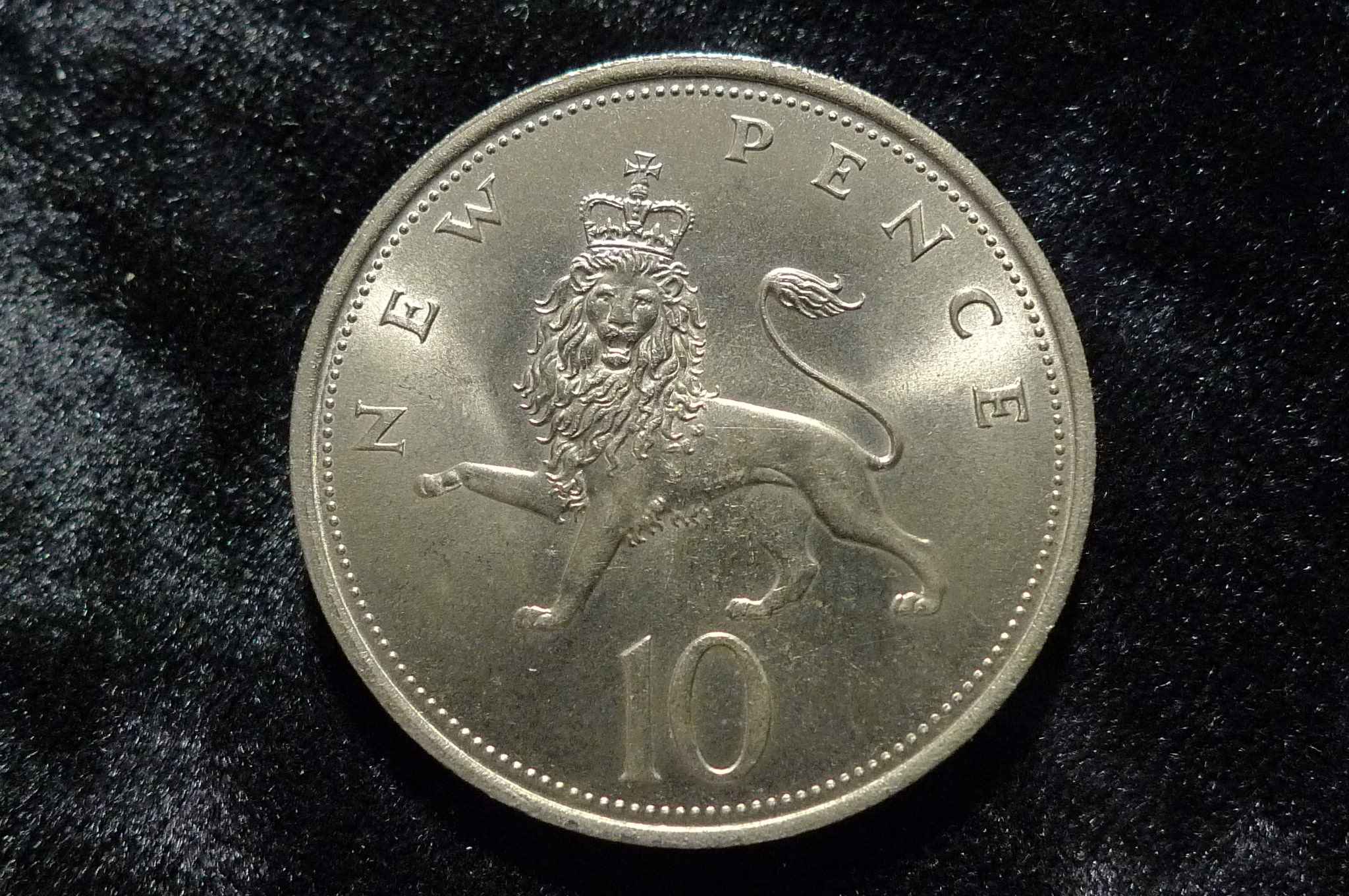 Queen-Elizabeth-II-Memorial-Thread