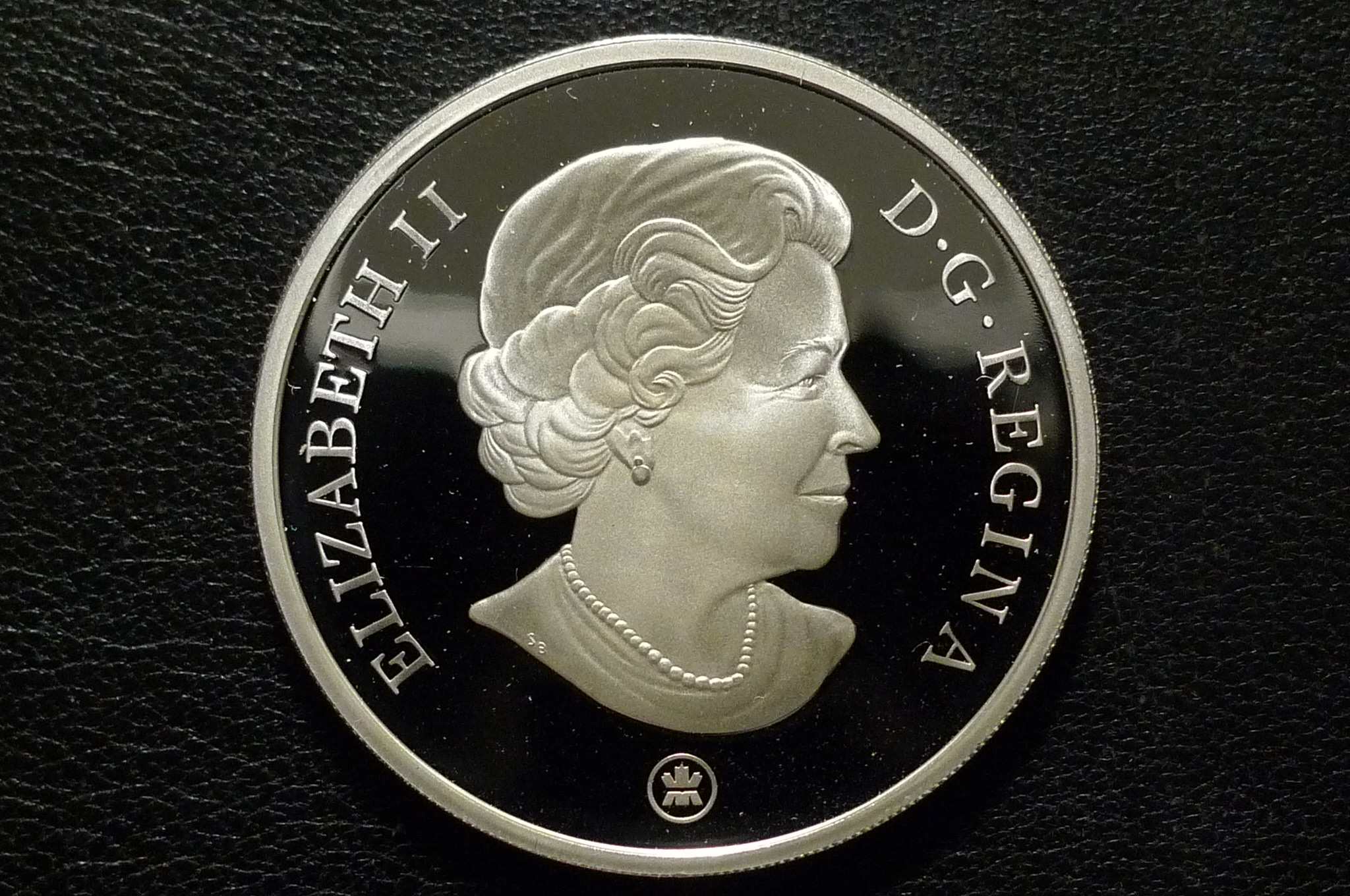 Queen-Elizabeth-II-Memorial-Thread