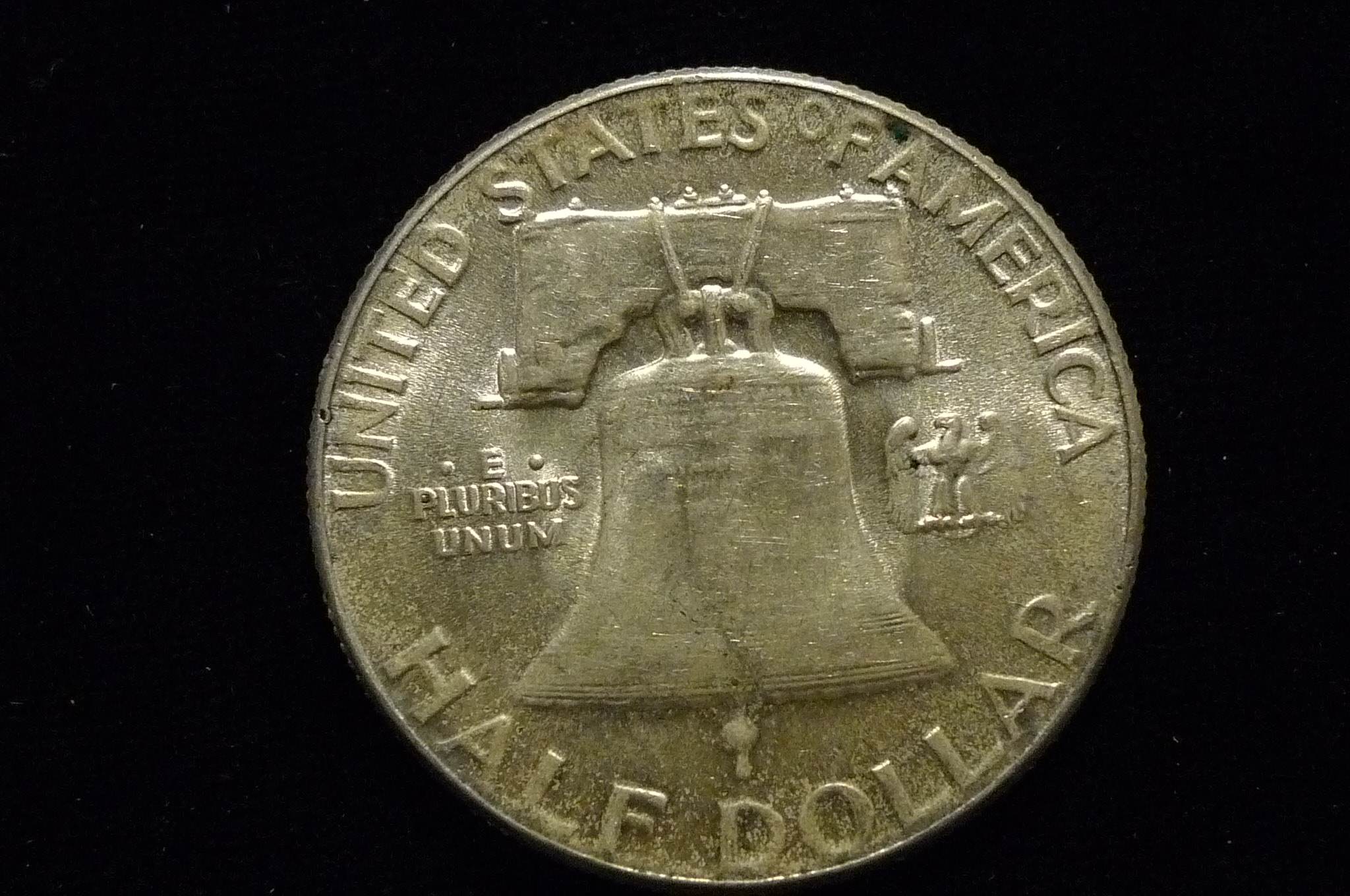 Post-A-Coin-Or-Medal-With-A-Die-Crack!