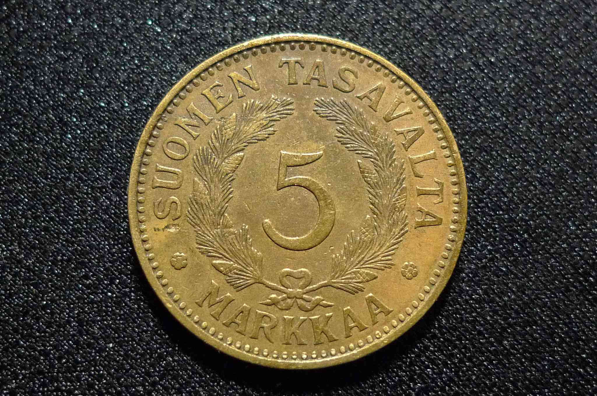Post-Your-Coins-Depicting-Weaponry!