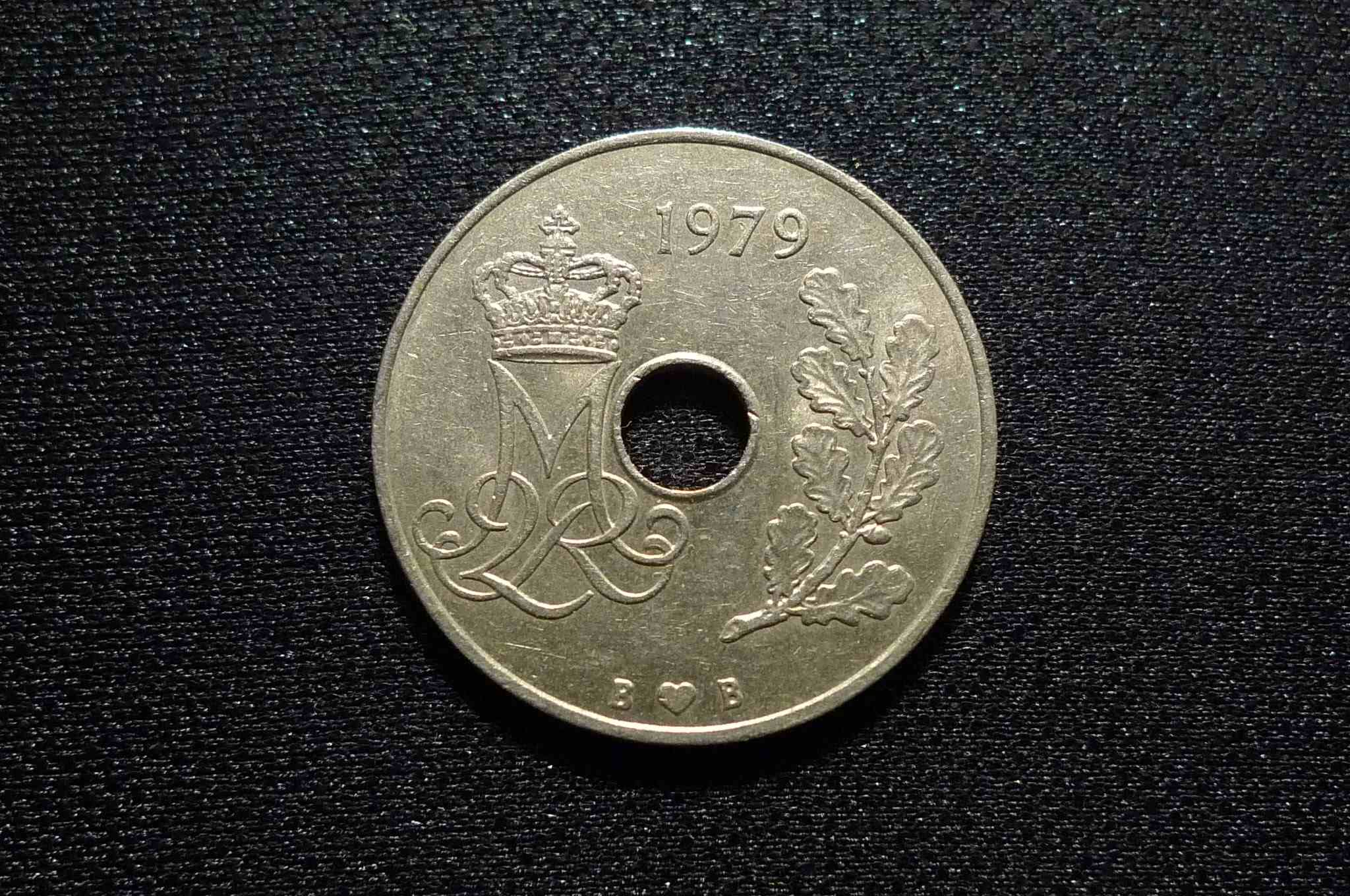 Post-Your-Coins-With-Center-Holes