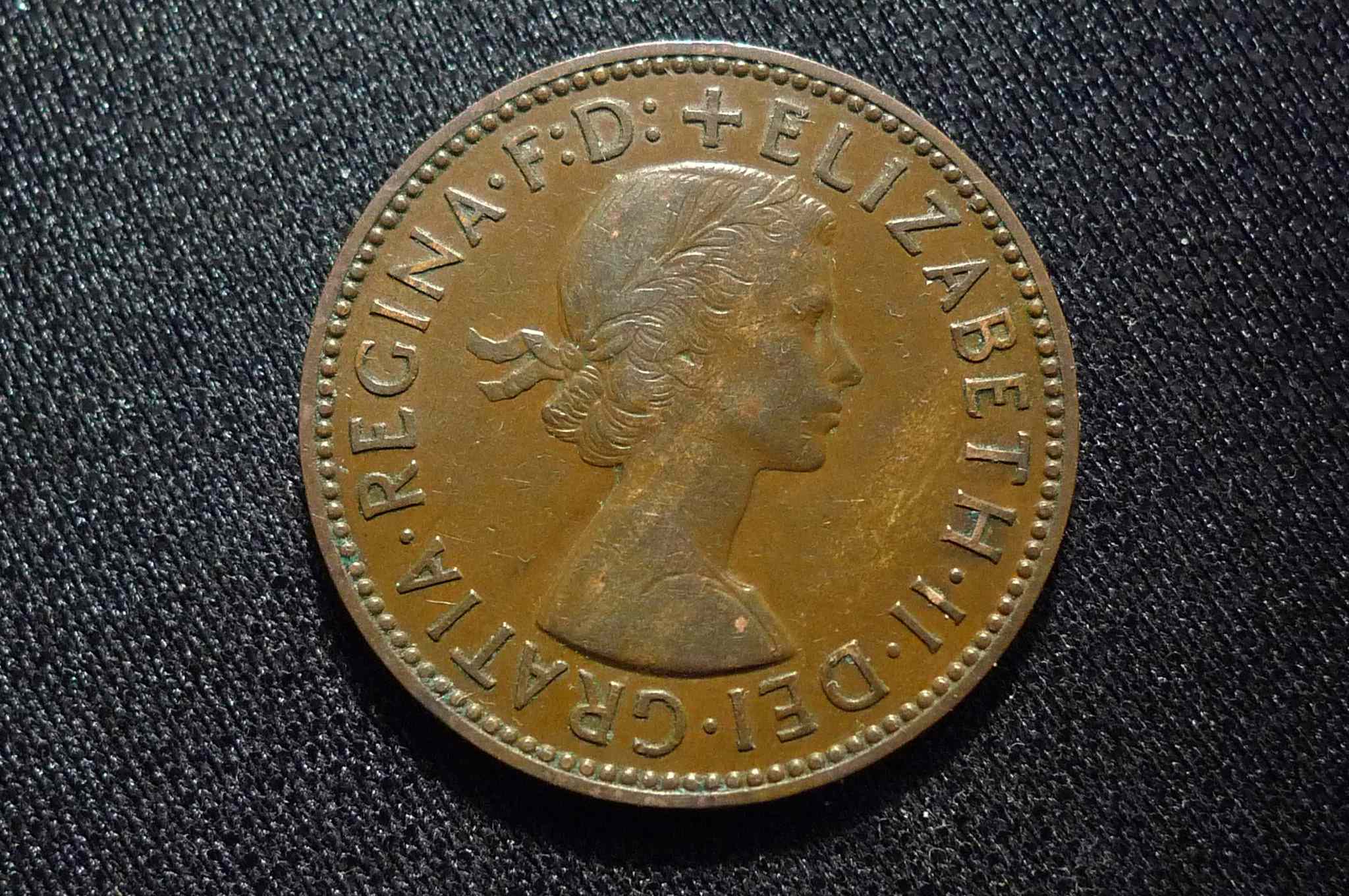 Queen-Elizabeth-II-Memorial-Thread