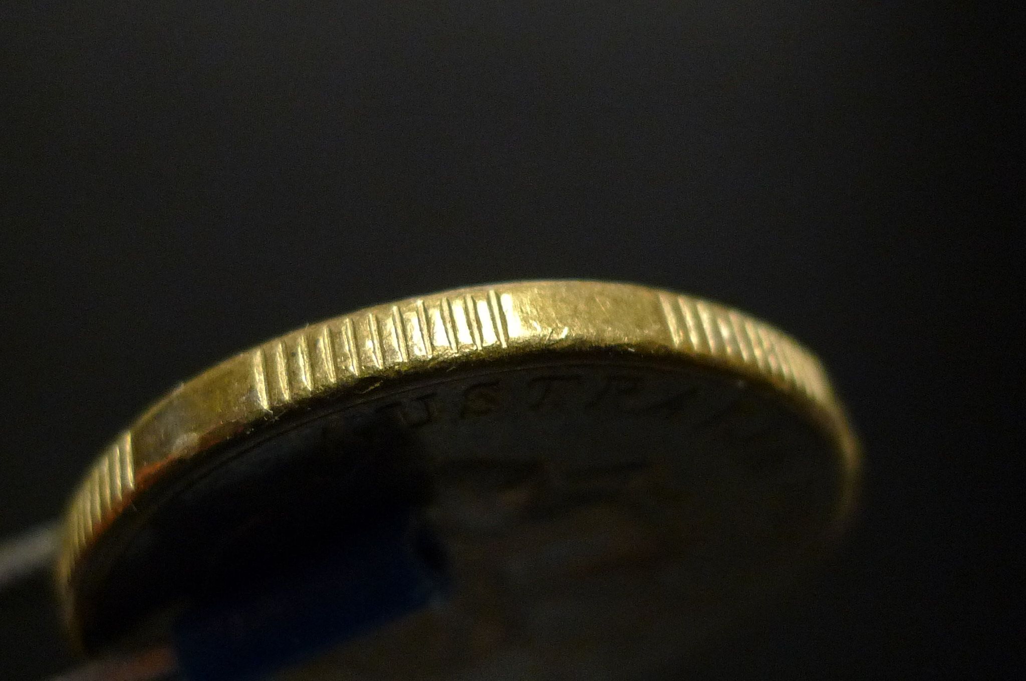 Show-Your-Coins-With-Different-Edges