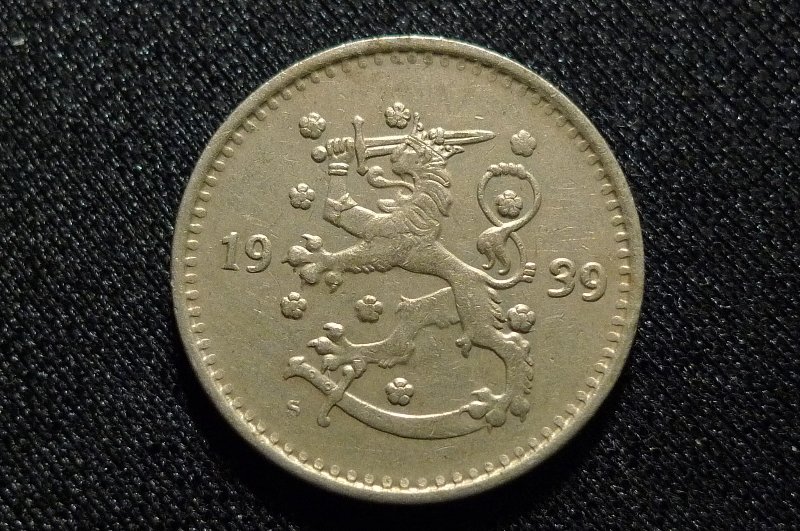 Post-Your-Coins-Depicting-Weaponry!