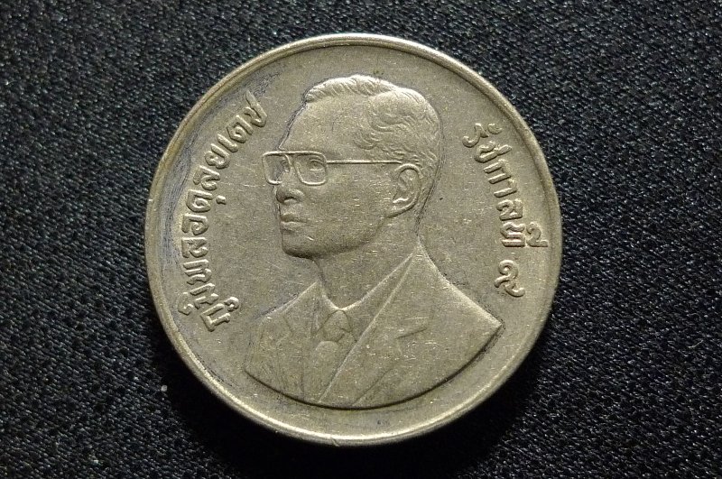 Post-Your-Coins-And-Medals-With-Trees