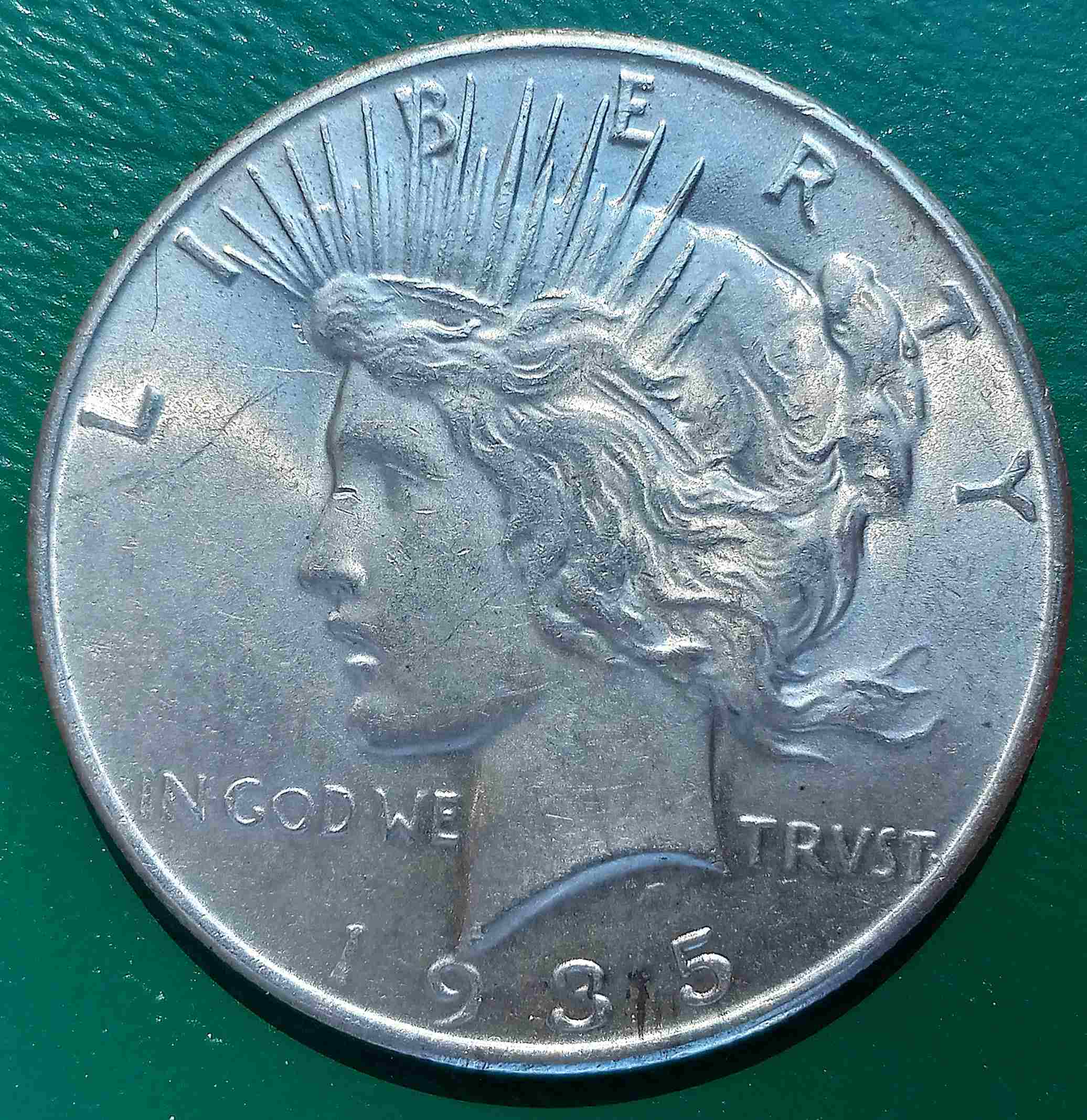 1935-Peace-Dollar-Grade