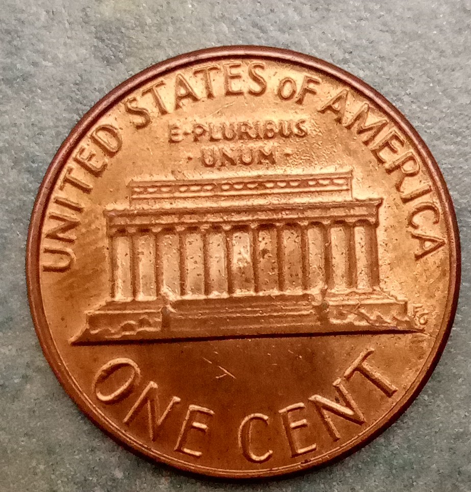 1982-D-Small-Date--Die-Crack?-You-Can-See-Crack-When-Magnifying