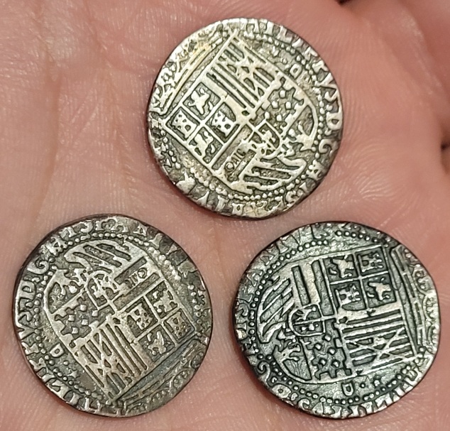 Can-Anyone-Help-Me-Identify-The-Make-Of-These-Replicas?