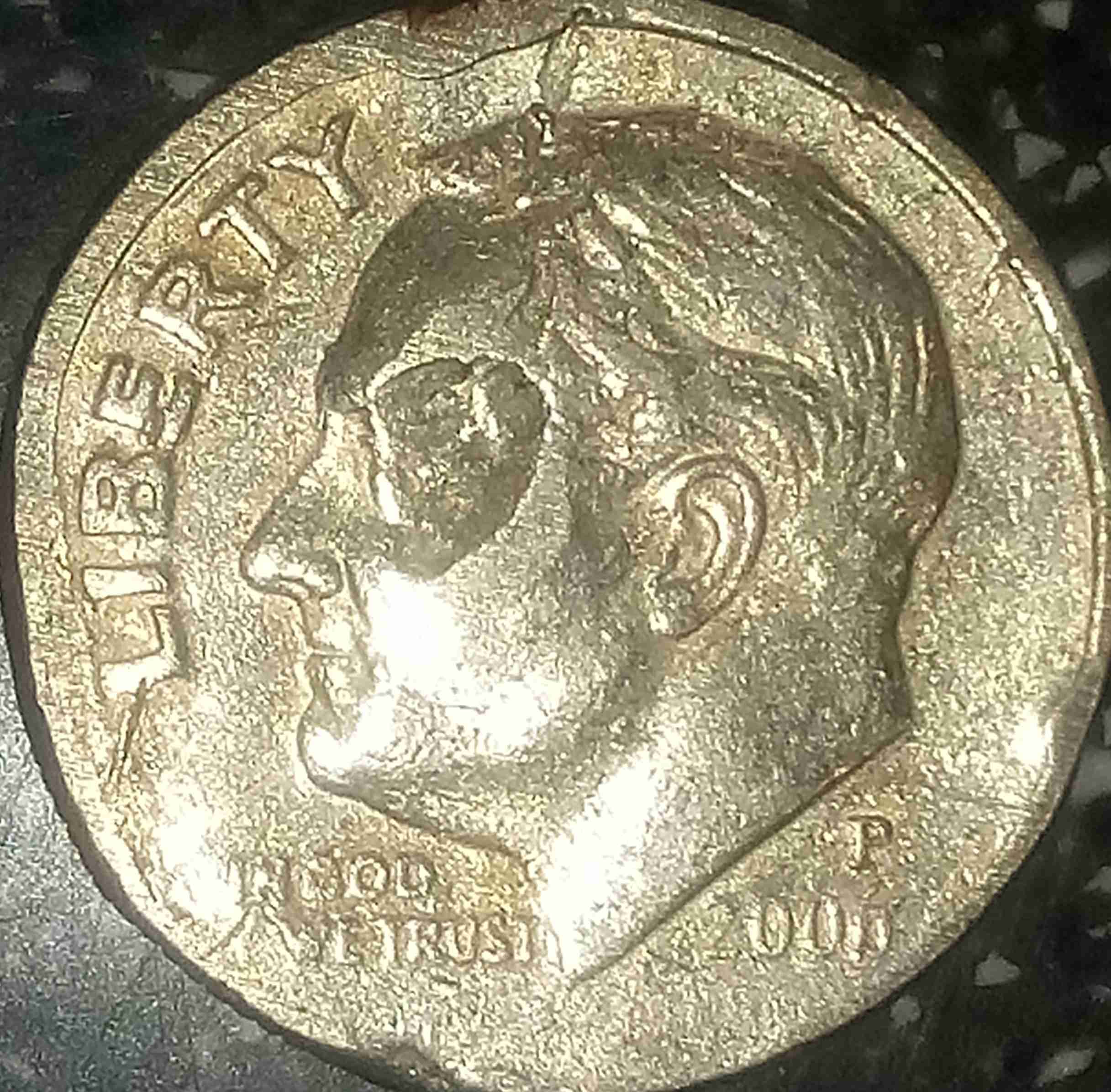 2000-P-Dime-Mint-Error-Or-Damaged?