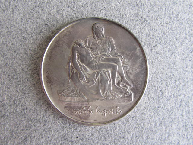 New-York-World's-Fair-1964-1965-Vatican-Medal