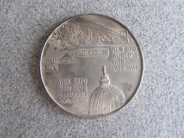 New-York-World's-Fair-1964-1965-Vatican-Medal