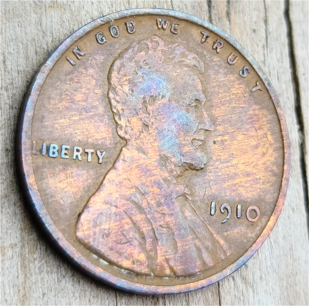 1910-Penny--Look-At-All-The-Pretty-Colors!