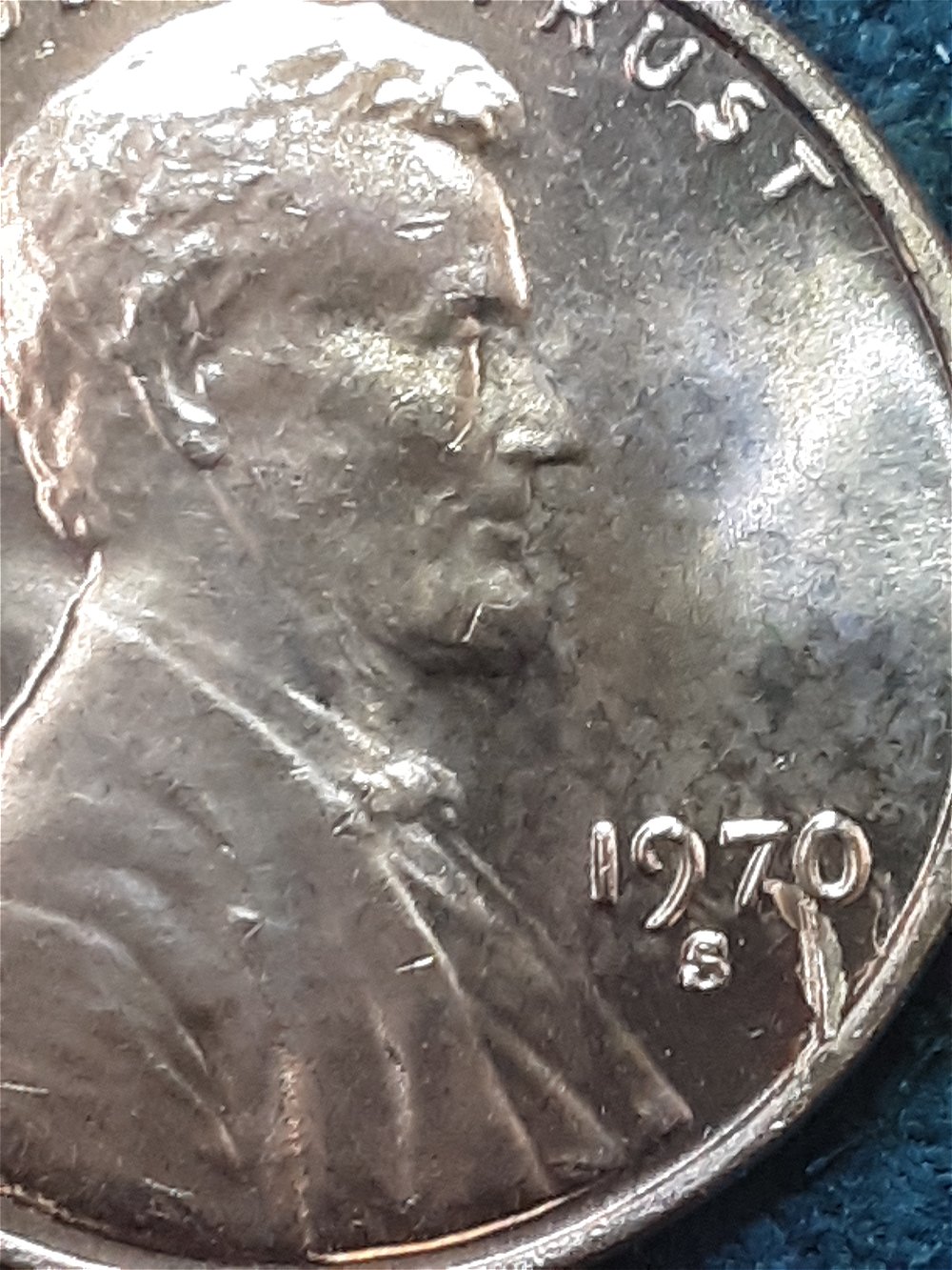1970-S-Large-Date,-Trying-To-Identify-An-Odd-Feature