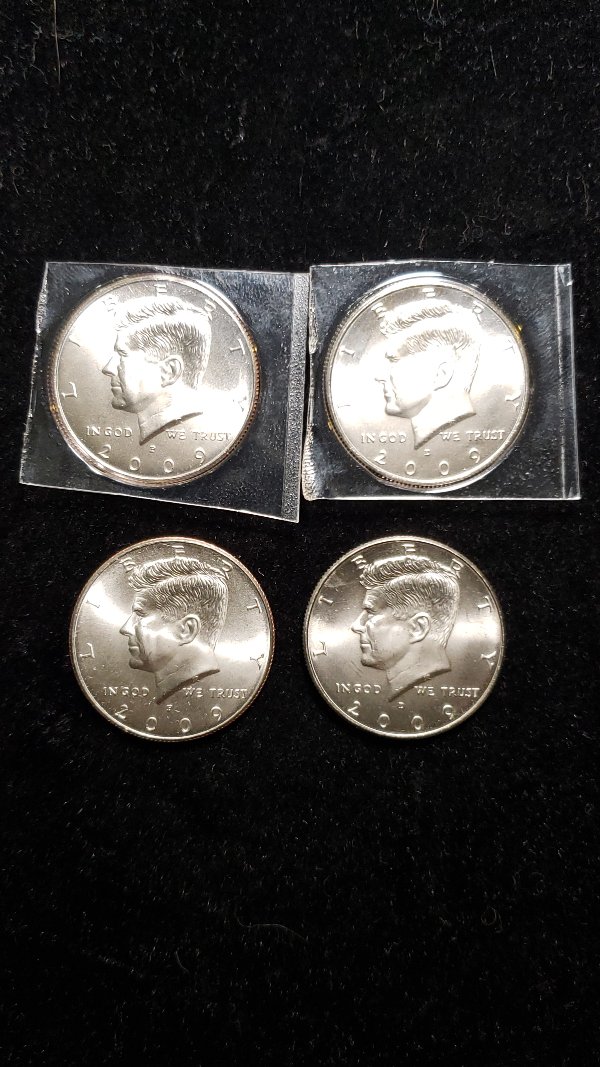 2009-Uncirculated-36-Pc-Mint-Set-Kennedy-Half-Dollars-Size-Disparity