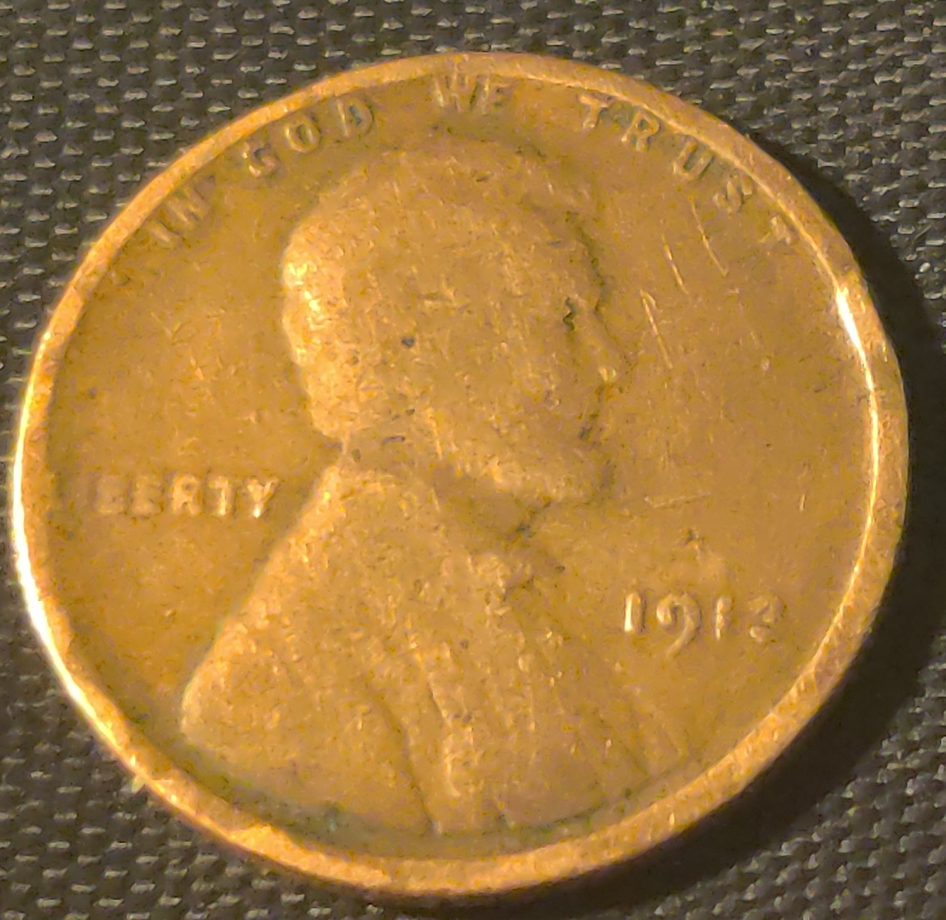 1913-Lincoln-Wheat-Cent-Weighs-2.9g-And-Partially-Reeded-Edge