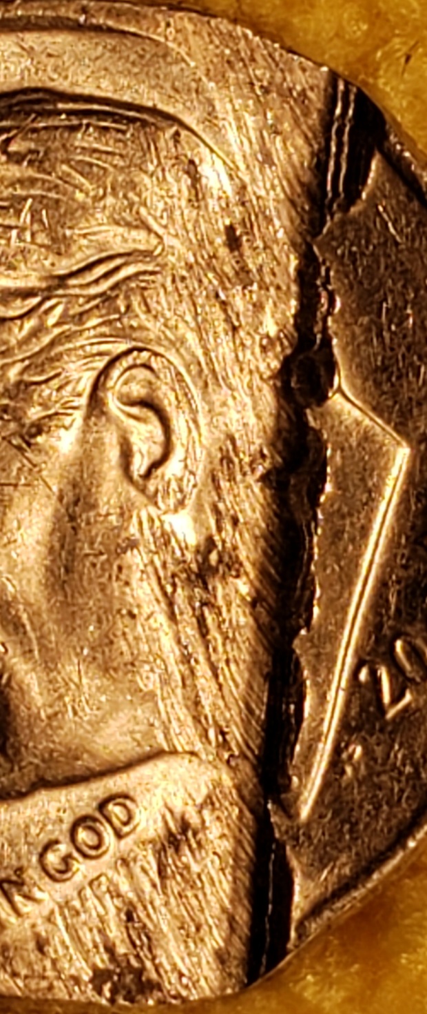 2000-D-Dime?-Any-Info-Will-Be-Greatly-Appreciated,-Saw-Mishap/Lamination-With-Bi-Level?-Weight-2.22g