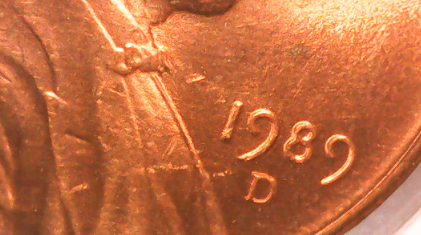 1989-D-Lincoln-Penny---Something-Going-On-With-Obverse