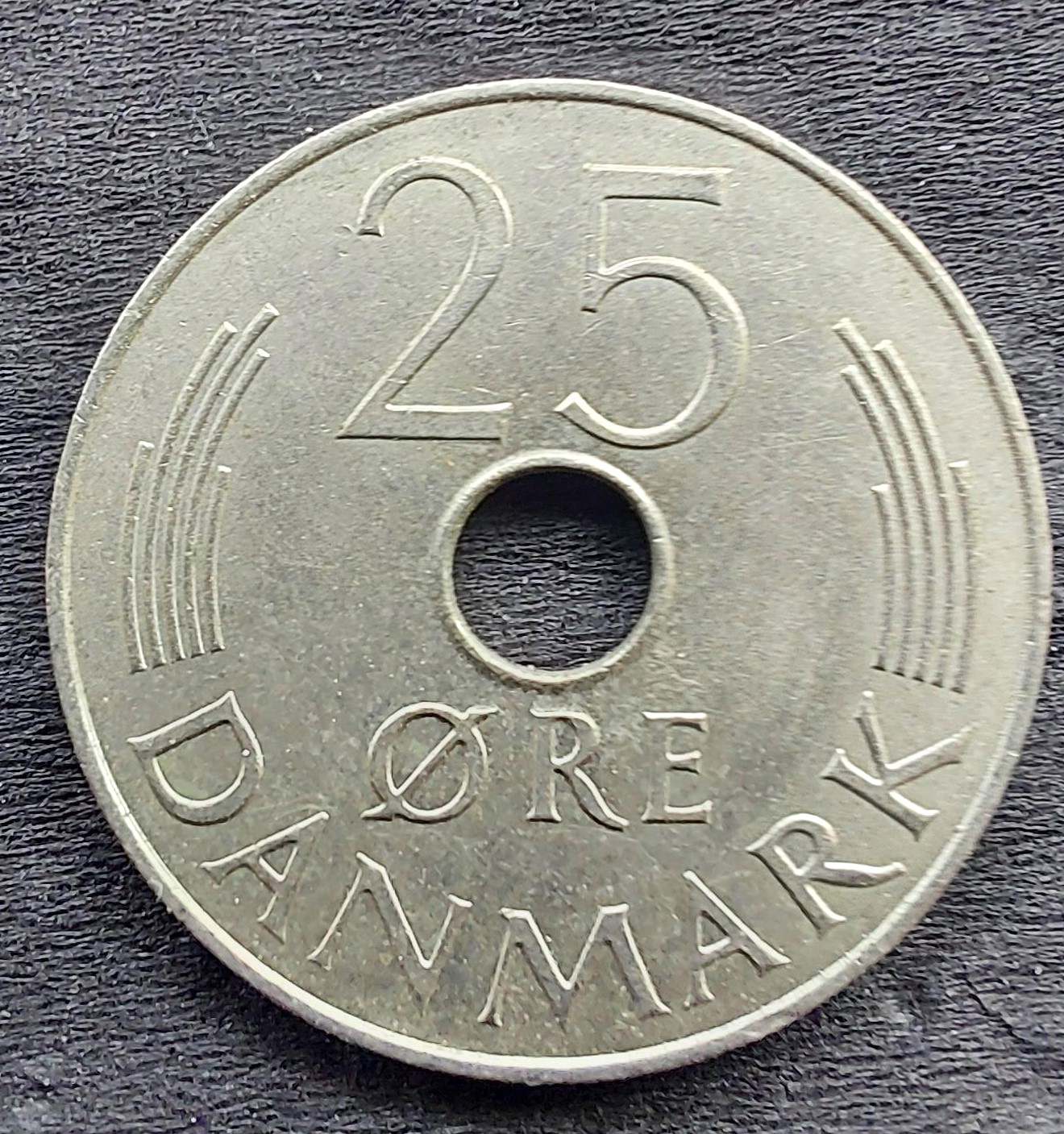 1979-Denmark-25-Ore-With-Hole