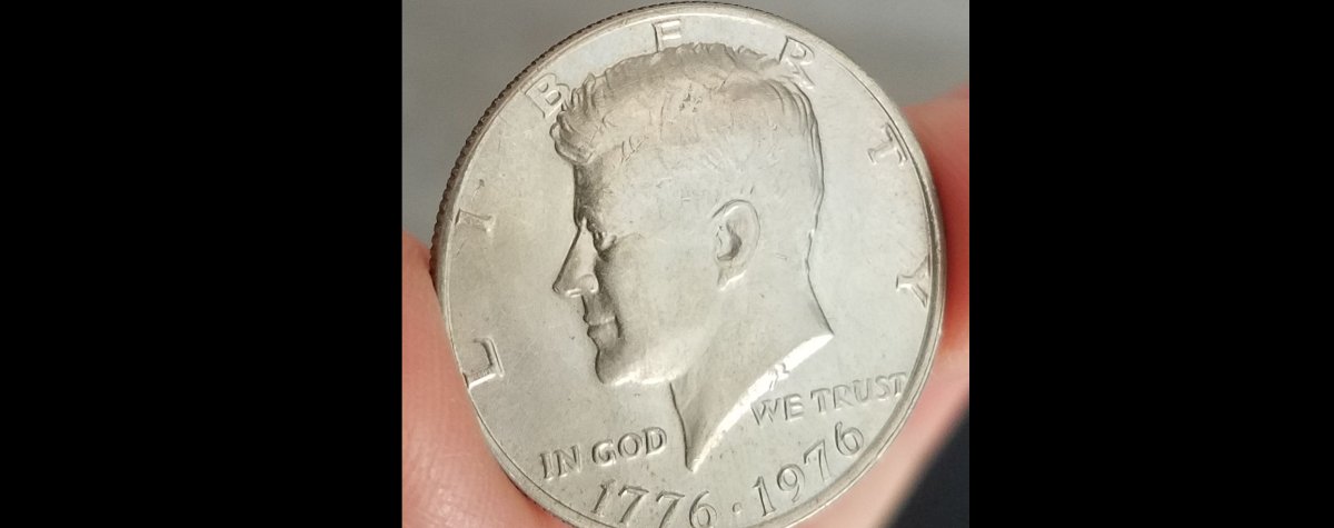 What-Is-The-Error-On-This-Bicentennial-Kennedy-Half?