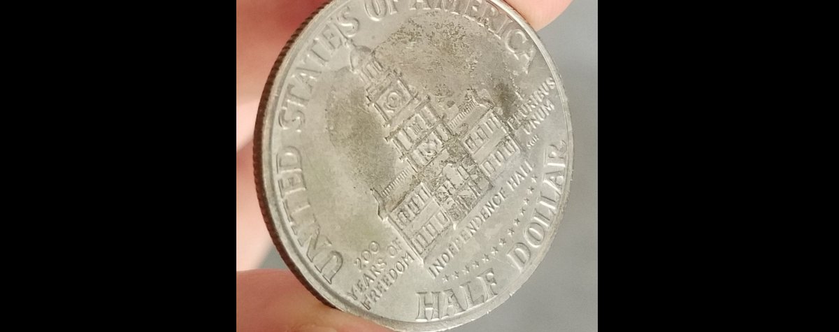 What-Is-The-Error-On-This-Bicentennial-Kennedy-Half?