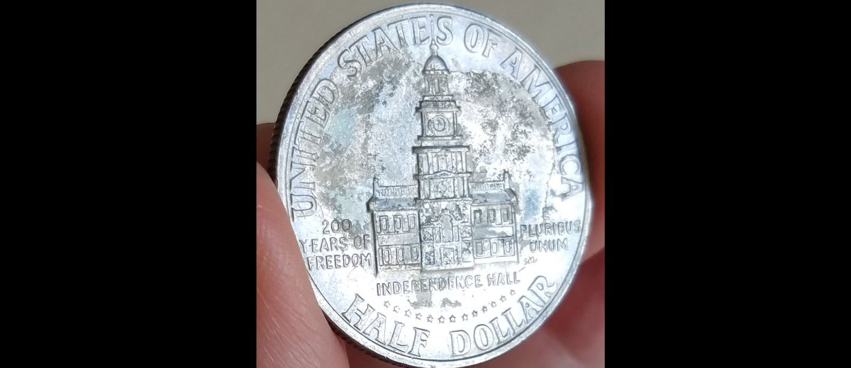 What-Is-The-Error-On-This-Bicentennial-Kennedy-Half?