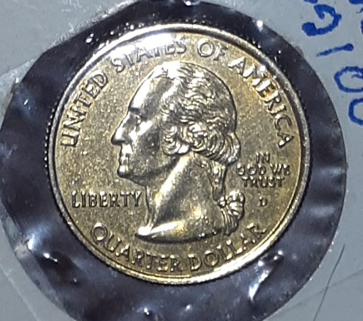 Does-Anyone-Know-The-Story-With-This-2001-D-New-York-Quarter?-It's-Gold