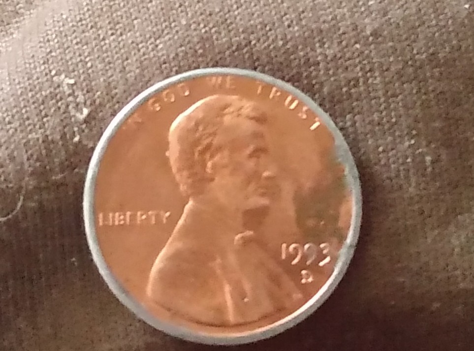 Anyone-Know-Why-The-Rim-Of-This-1993-D-Penny-Looks-Silver?