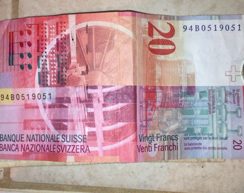 Foreign-Paper-Money-?