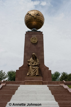 Post-Your-Coins-And-Medals-That-Depict-A-Statue
