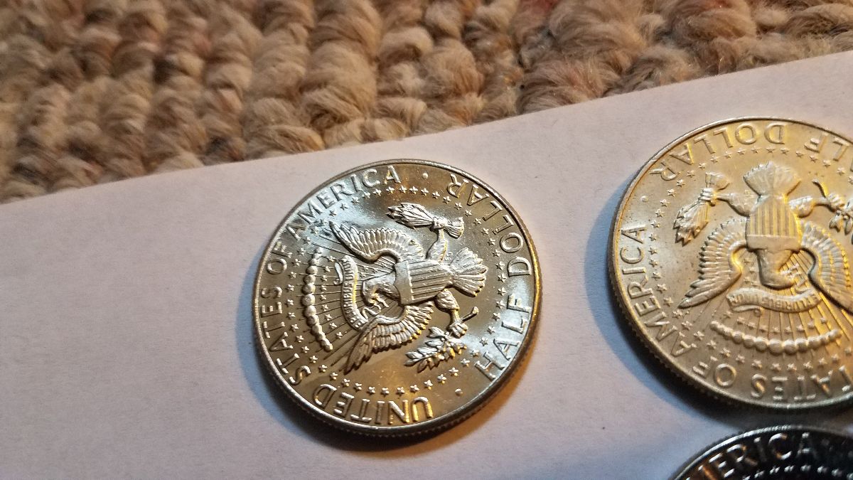 1964-US-Kennedy-Half-Dollar-3-Indentations-With-No-Mint-Mark